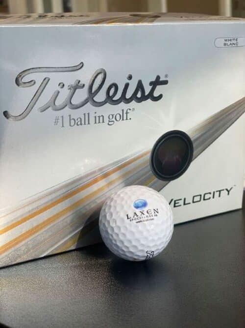 Titleist Velocity golfbollar 12 pack med Laxentryck